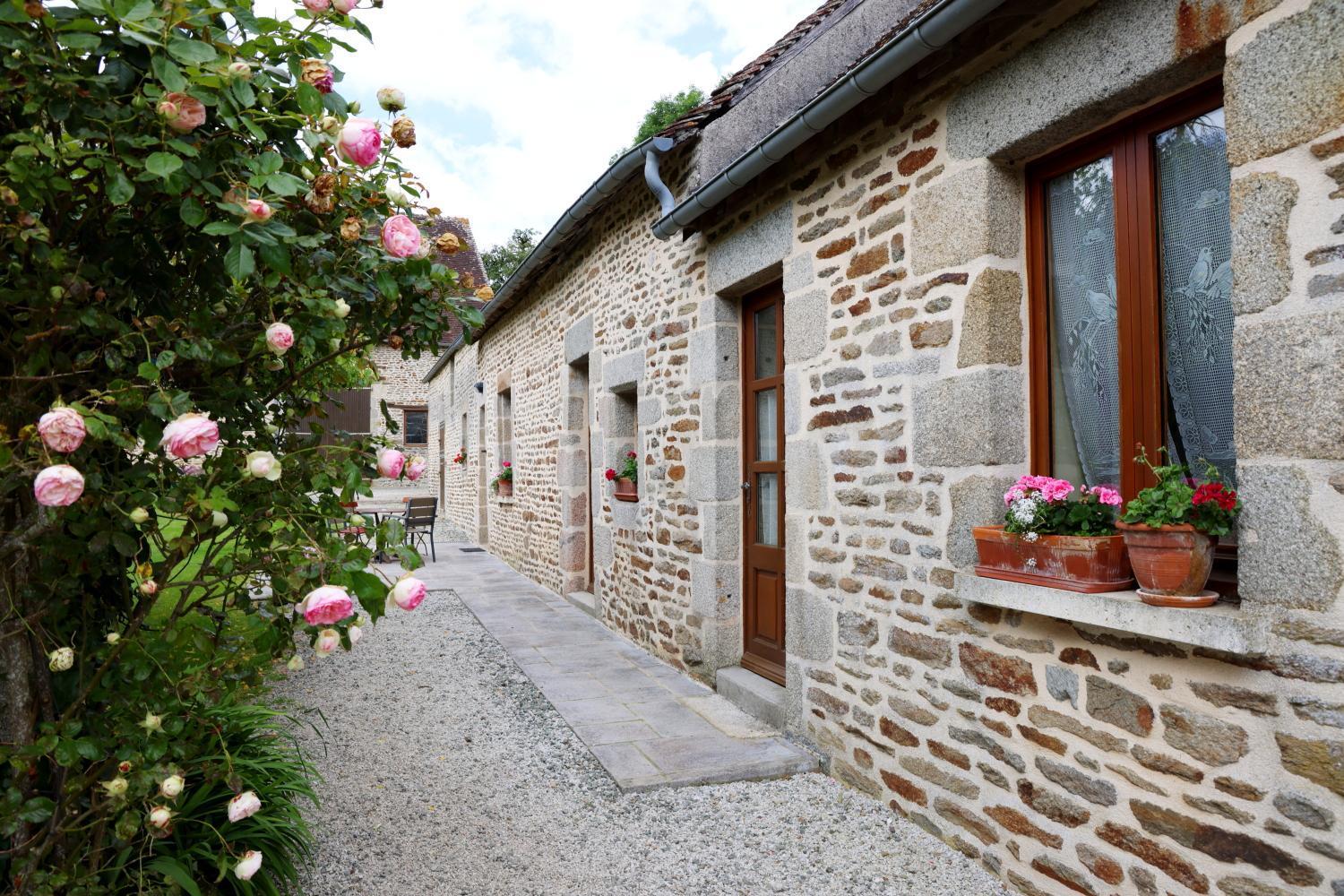 Chambre D'Hote Courtoux Saint-Denis-sur-Sarthon Dış mekan fotoğraf