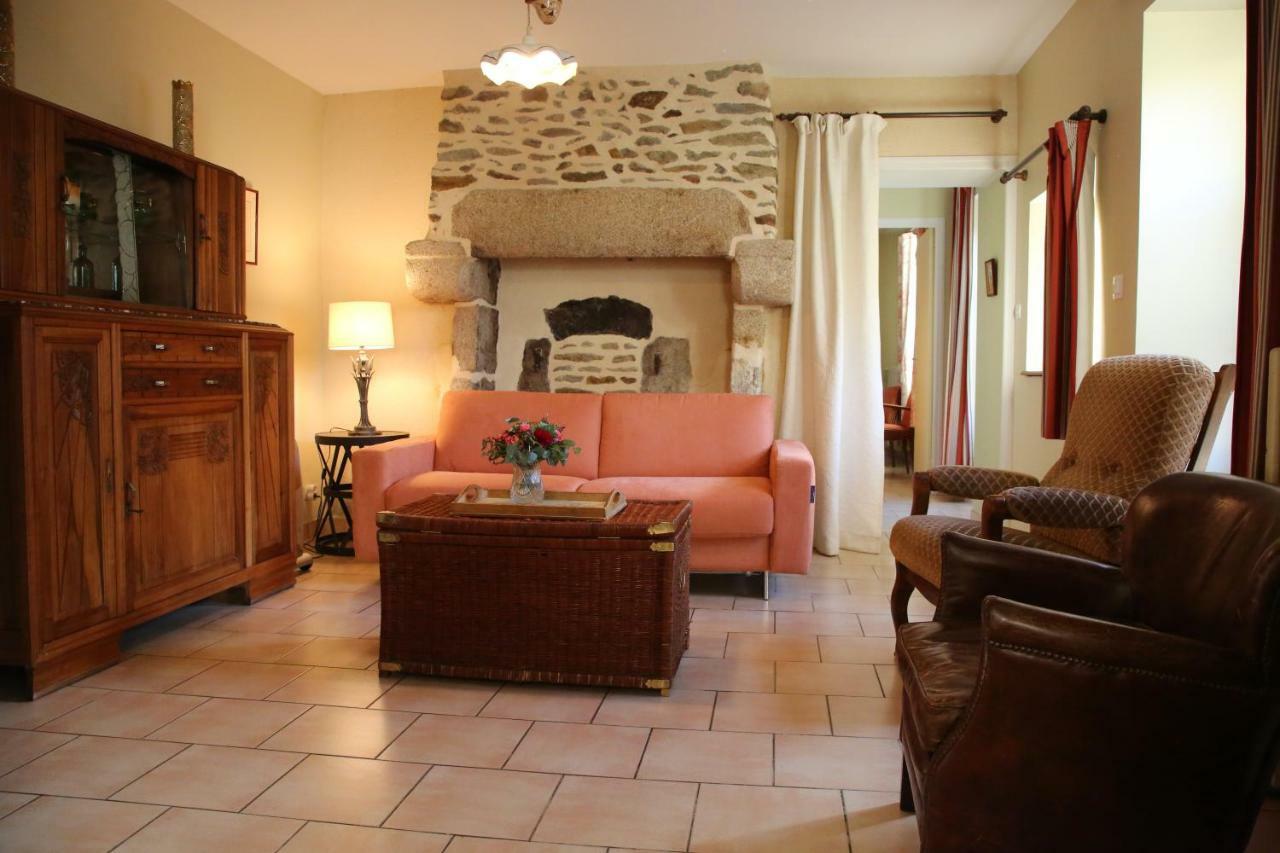 Chambre D'Hote Courtoux Saint-Denis-sur-Sarthon Dış mekan fotoğraf
